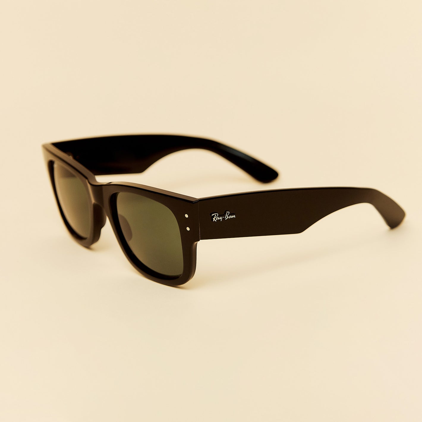 Ray-Ban Mega Wayfarer